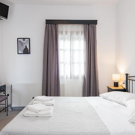 Pigi Rooms Аполония Екстериор снимка