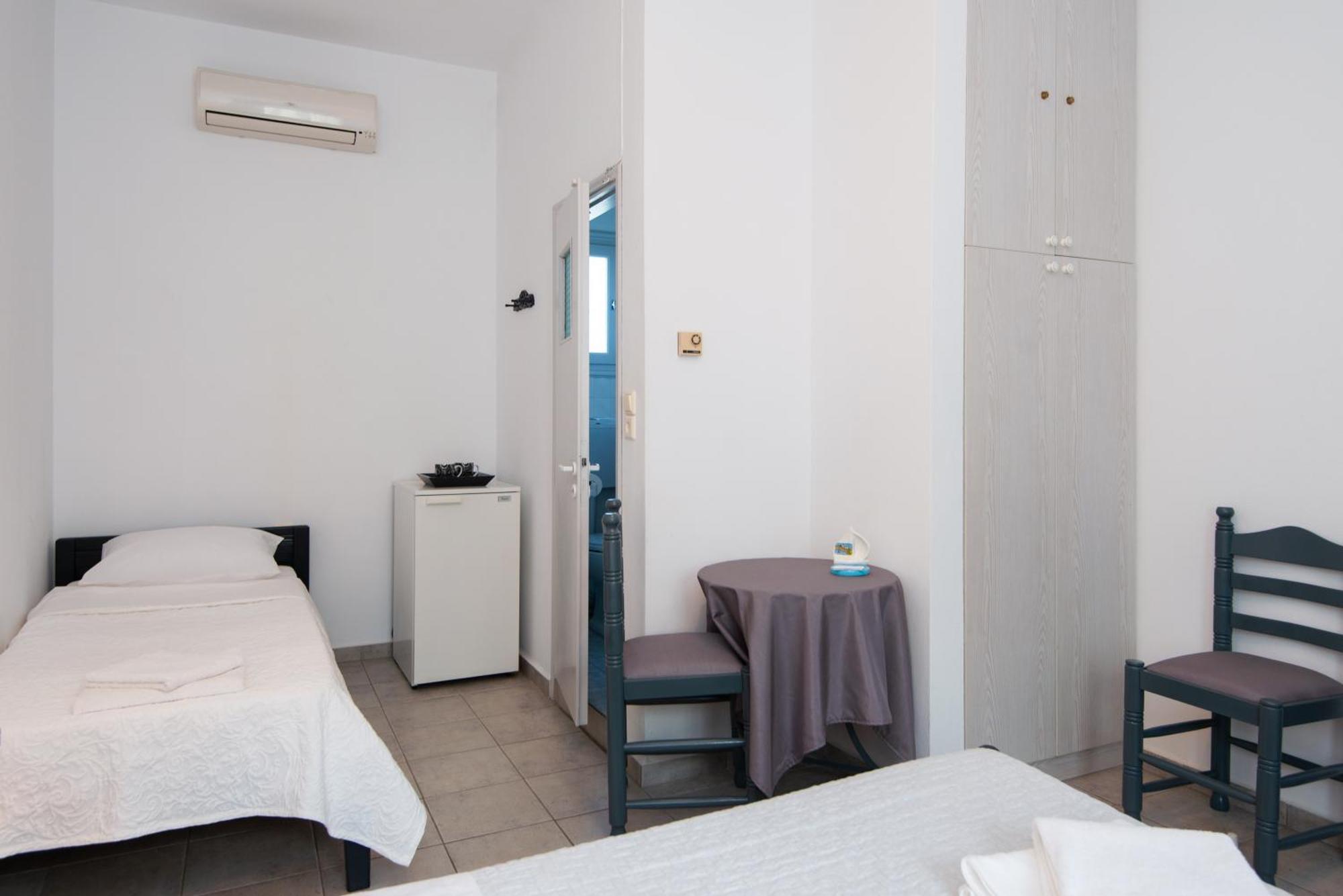 Pigi Rooms Аполония Екстериор снимка